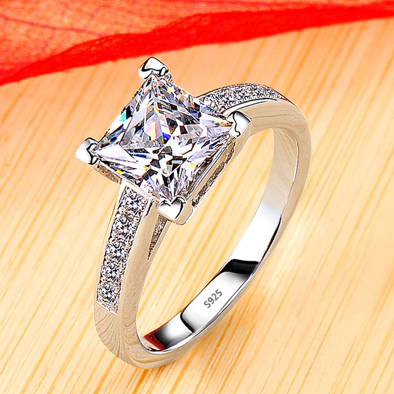 Never Fade Luxury Classic 18K White Gold Color Ring Solitaire 2 Carat Zirconia Diamant Wedding Band Women Jewelry Accessories