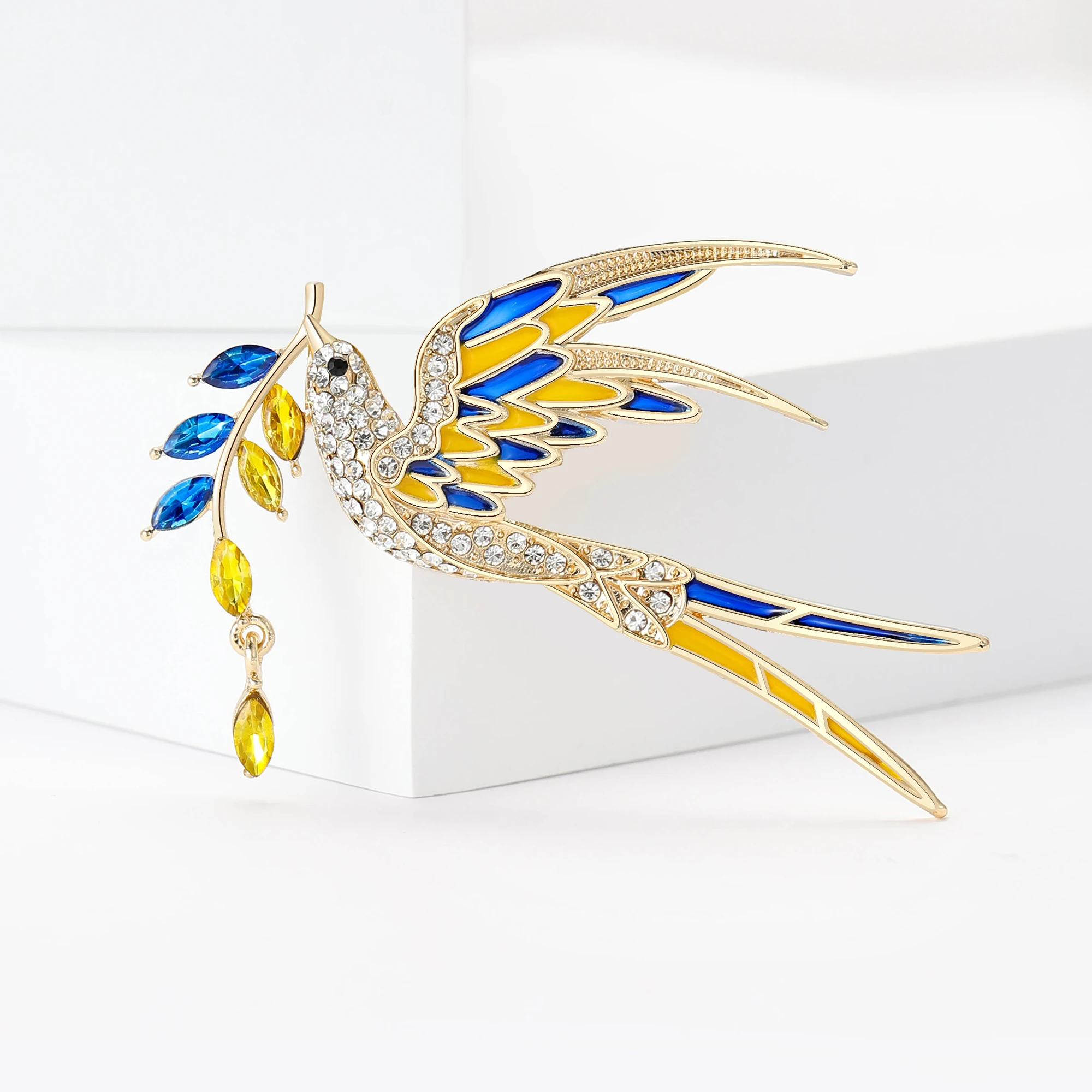 Beaut&Berry Sparkling Peace Dove Brooch for Women Rhinestone Ear of Wheat Pin Ukraine Casual Accessory Gift