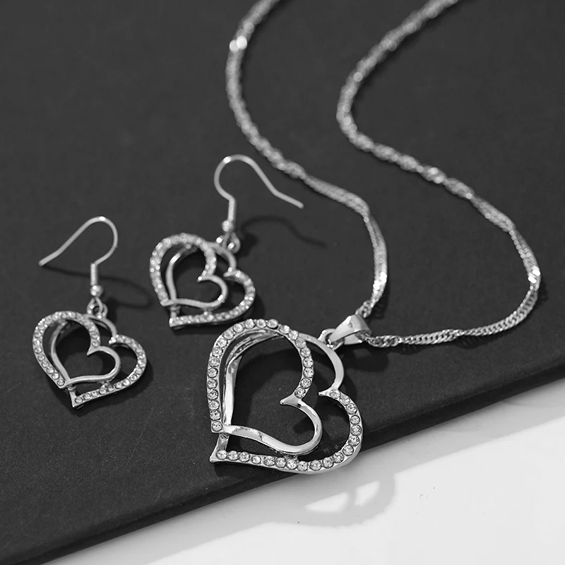 3 Pcs Set Heart Shaped Jewelry Set Of Earrings Pendant Necklace For Women Exquisite Fashion Rhinestone Double Heart Jewelry Set