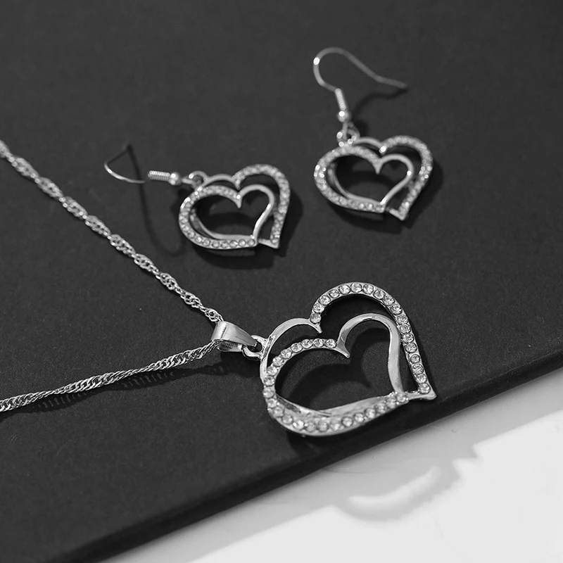 3 Pcs Set Heart Shaped Jewelry Set Of Earrings Pendant Necklace For Women Exquisite Fashion Rhinestone Double Heart Jewelry Set