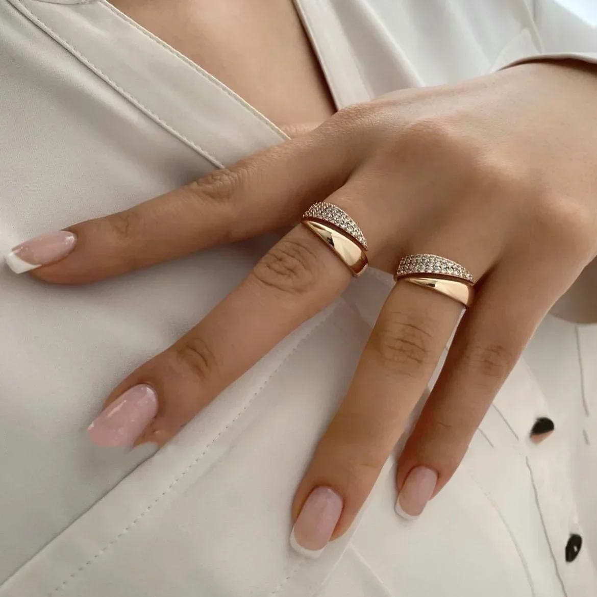 2024 New Stainless Steel 18 K Gold Plated Sun Rings for Women Natural Stone Inlaid in Hollow Metal Texture Ring Trendy Jewelry