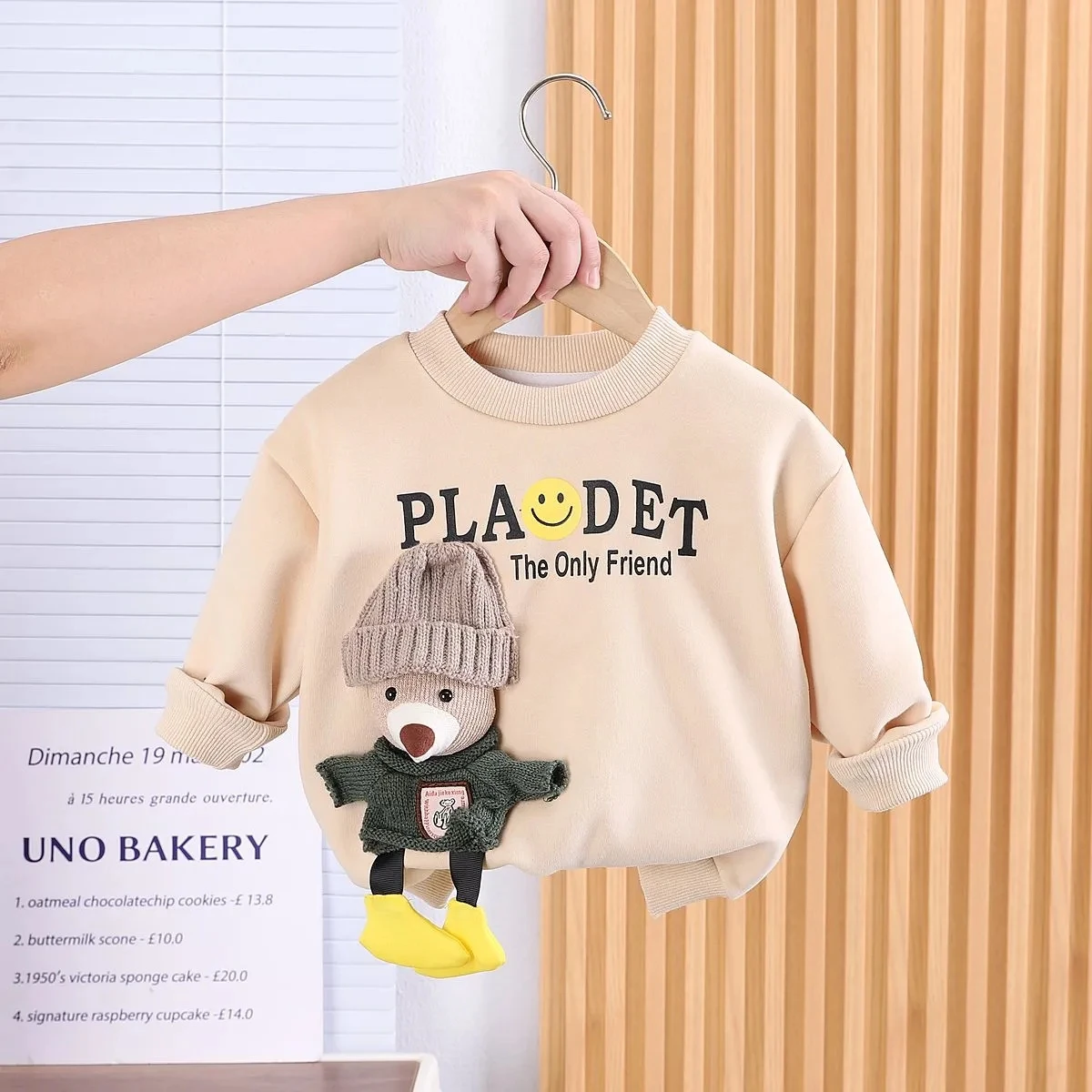 Children's Clothing Set Autumn and Winter New Boys' Baby Korean Edition Plush Thickened Sweater Pants Two Piece Set