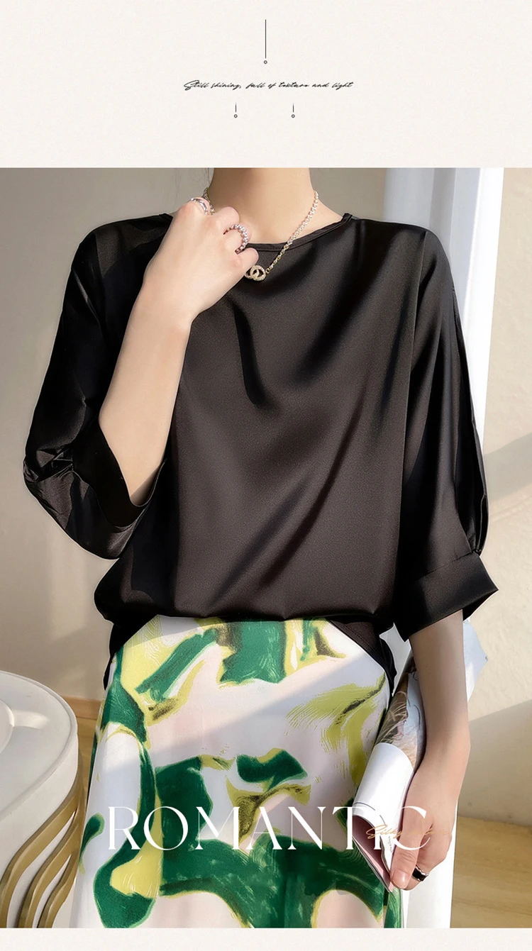 2023 New In Summer Satin Silk Half-Sleeve Tee Tops Basic Solid Women‘s T-Shirt Casual V-neck Thin Shirts Ladies Loose Blouses