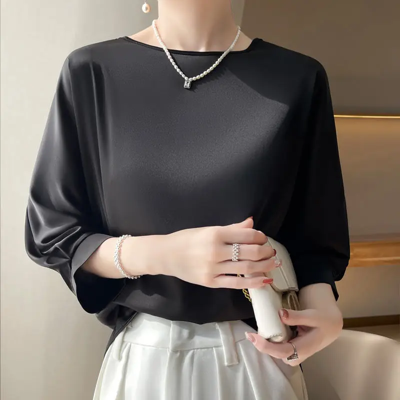 2023 New In Summer Satin Silk Half-Sleeve Tee Tops Basic Solid Women‘s T-Shirt Casual V-neck Thin Shirts Ladies Loose Blouses