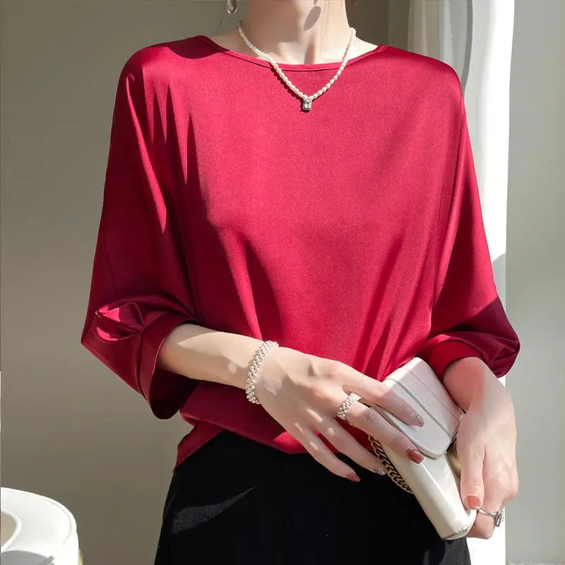 2023 New In Summer Satin Silk Half-Sleeve Tee Tops Basic Solid Women‘s T-Shirt Casual V-neck Thin Shirts Ladies Loose Blouses