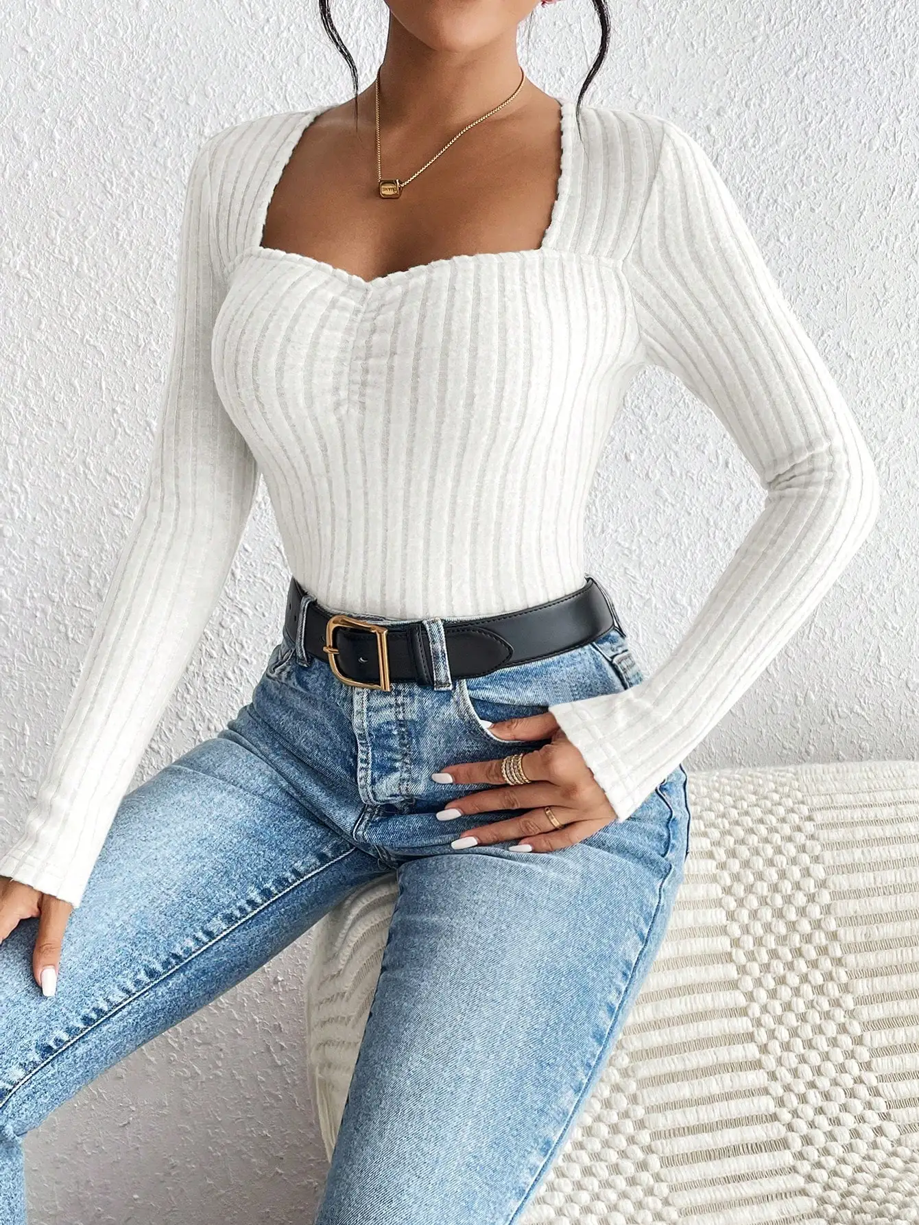 Autumn and winter fashion diamond collar knitted bottom shirt, women's casual long-sleeved tops, knitted long-sleeved T-shirt