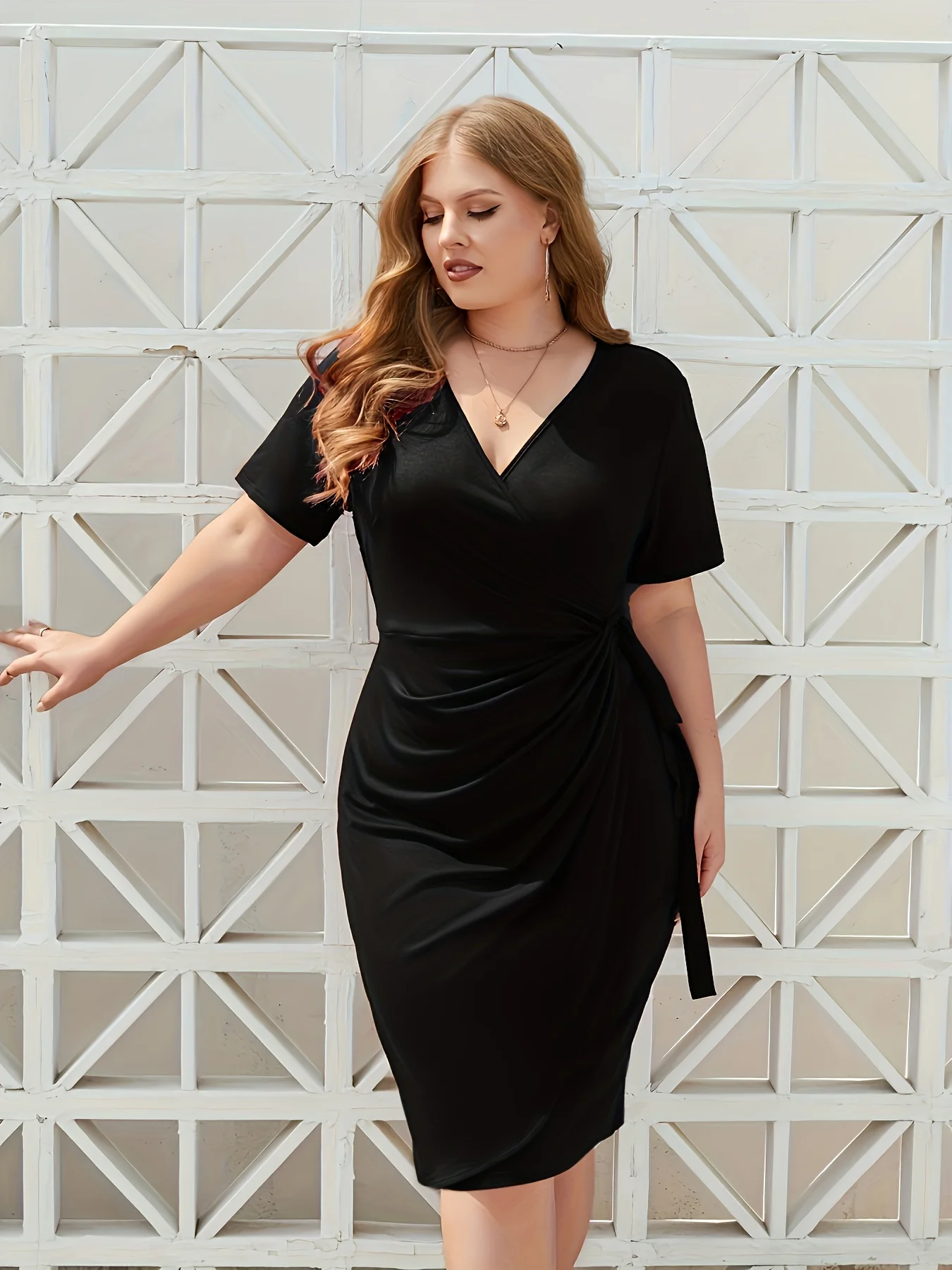 New style solid color casual strappy V-neck Plus size midi dress